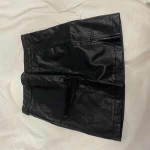 Foux leather black mini skirt
